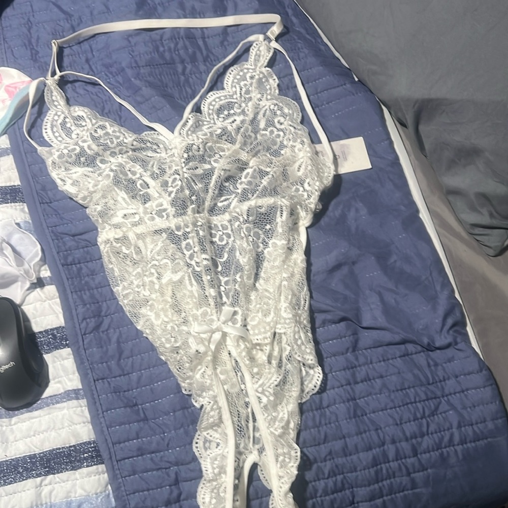 NWT crotchless white lace teddy
